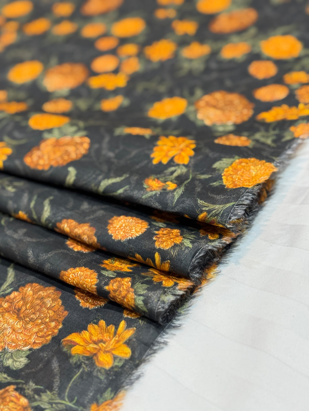 black orange floral – Printed Cotton Lawn 2 Piece